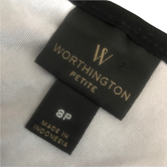 Worthington white skirt with black lace overlay! - Picture 5 of 6